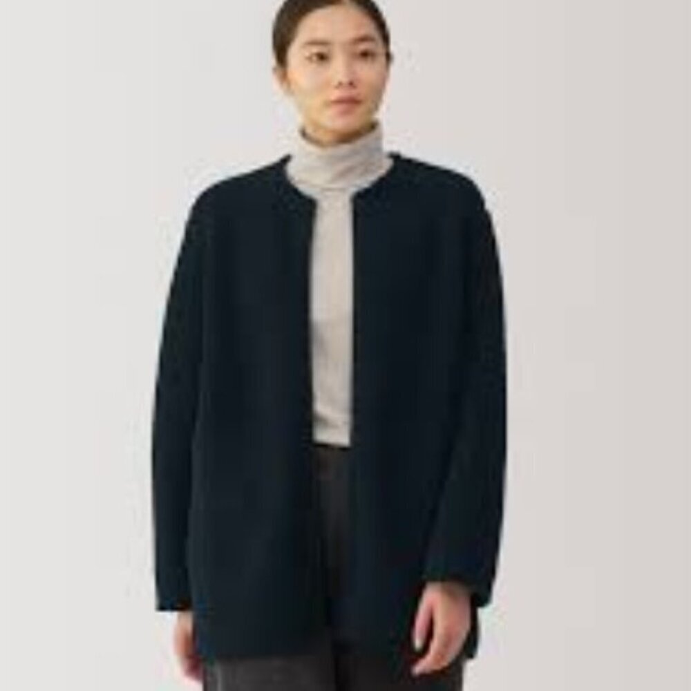 MUJI Recycled Boa Fleece Coat in Black. XS Oversized
